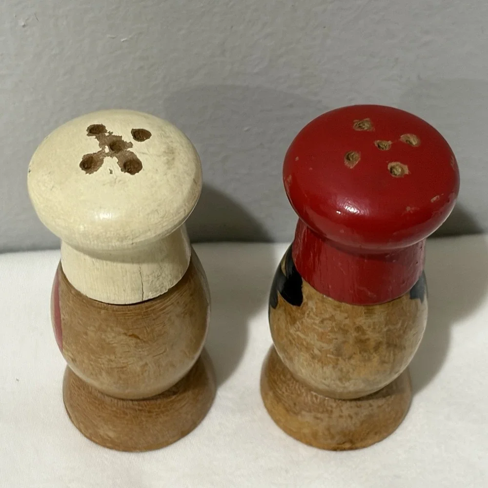 The Unbranded Brand vintage wooden